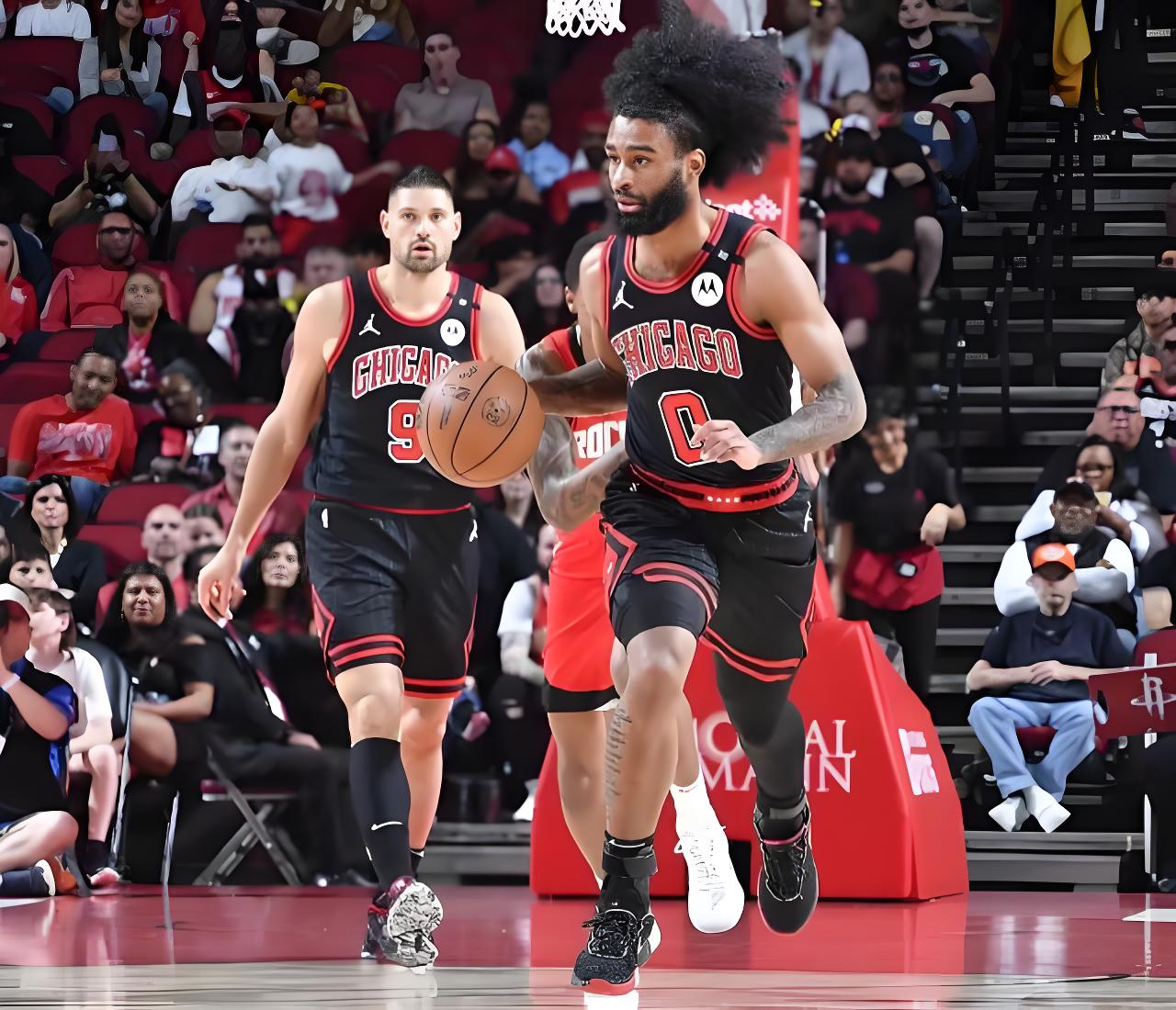 火箭目前仅两人仍在阵中 火箭目前仅两人仍在阵中