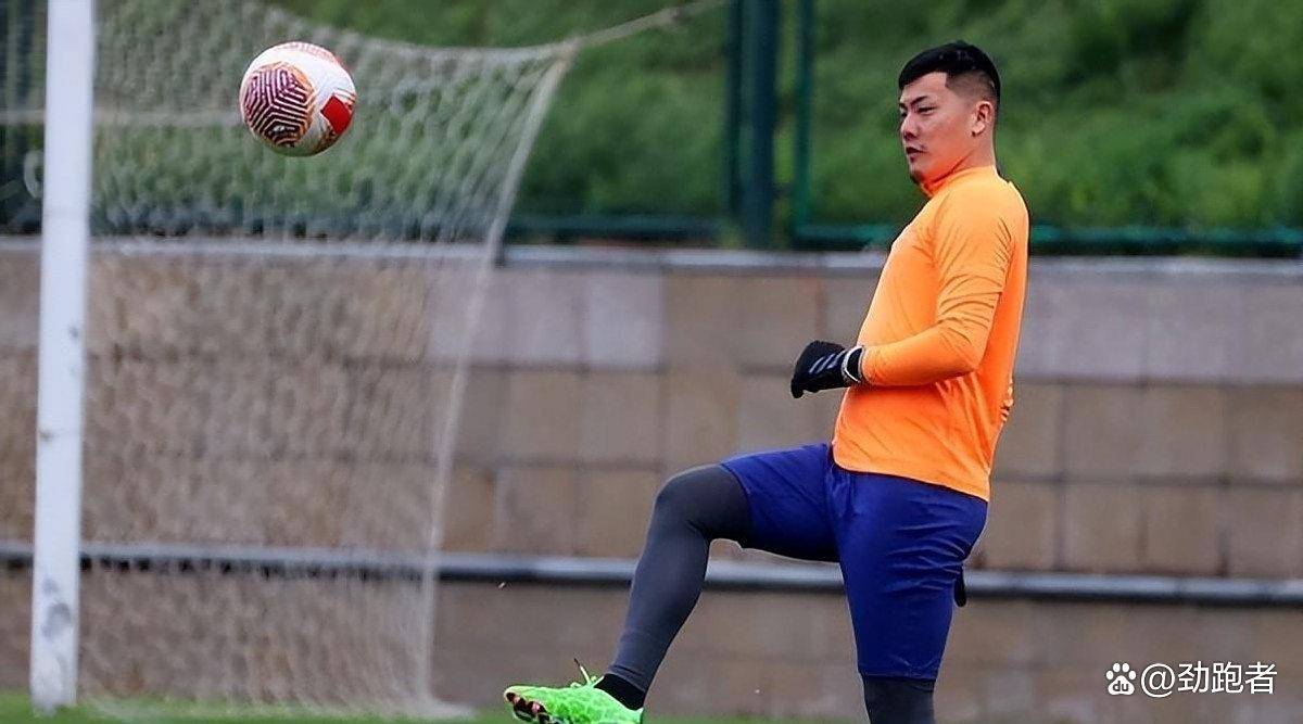 北京国安训练开放日,窗口期内部沟通引欢呼,意甲在即,数据趋势出现新变化(北岛走吧赏析) 北京国安训练开放日,窗口期内部沟通引欢呼,意甲在即,数据趋势出现新变化(北岛走吧赏析)
