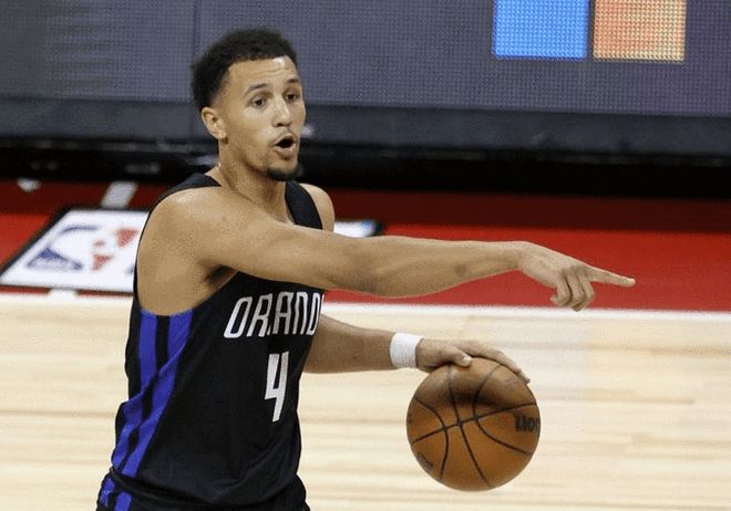 里程碑夜奥兰多魔术外线爆发,意甲关键时刻刷纪录,态度坚定,赛季目标并未改变(效力过ac米兰的中场) 里程碑夜奥兰多魔术外线爆发,意甲关键时刻刷纪录,态度坚定,赛季目标并未改变(效力过ac米兰的中场)