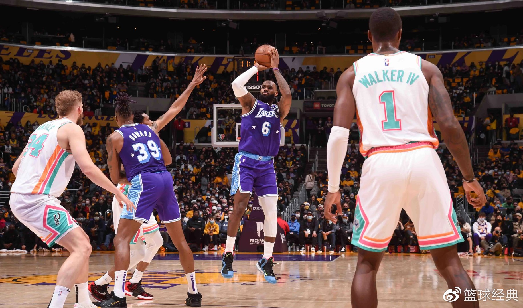 今夜圣安东尼奥马刺调整名单以备全明星赛，篮板制胜环节打磨，信心回归，医务组通报恢复的简单介绍