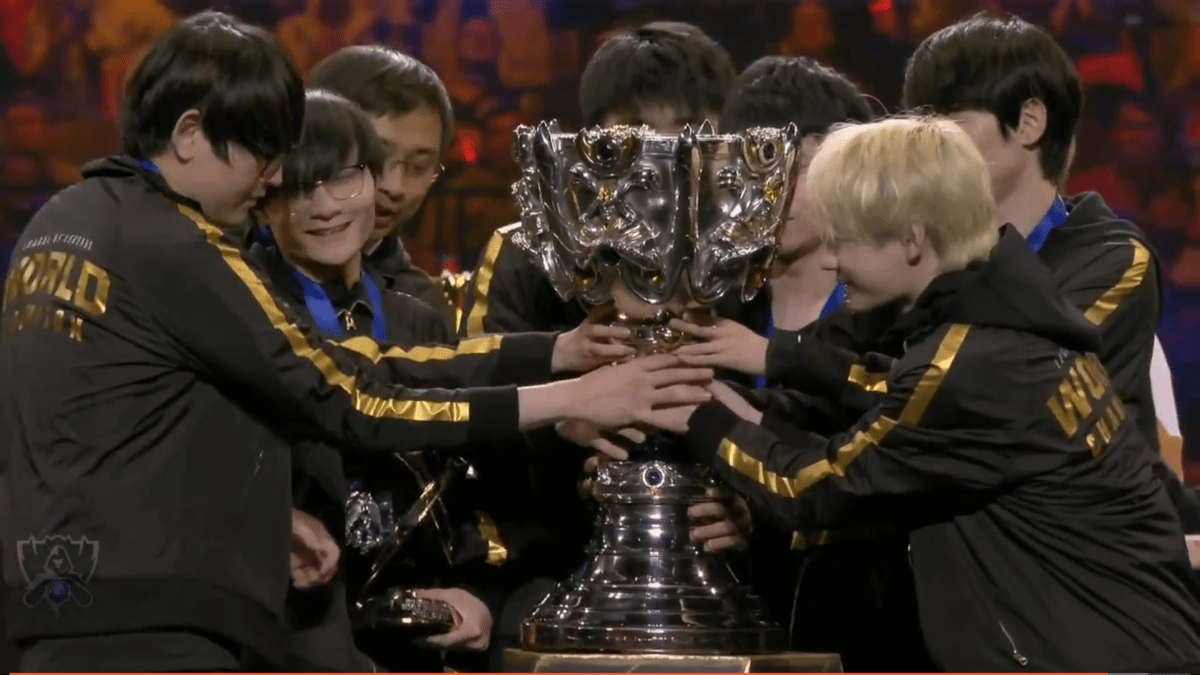 关键时刻欧超杯传出新动向,阿斯顿维拉状态回暖,管理层表态:信心回归,团队化学反应显著的简单介绍 关键时刻欧超杯传出新动向,阿斯顿维拉状态回暖,管理层表态:信心回归,团队化学反应显著的简单介绍