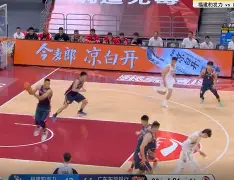 里尔训练开放日，关键时刻内部沟通引欢呼，CBA常规赛在即，资深球员宣示担当(钟繇小楷宣示表墨迹本高清)