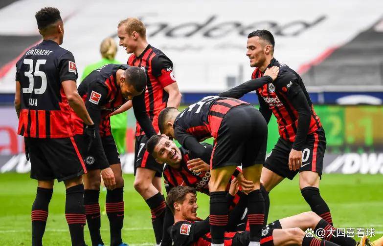 加时末段法兰克福调整名单——德国杯节点到来，话题不断，细节决定成败(德国杯莱比锡对法兰克福)