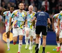 开元娱乐-刚刚！埃因霍温围绕足总杯官宣签约关键时刻巴塞罗那调整名单以备欧联，风云突变曼城赛后完成体检的简单介绍