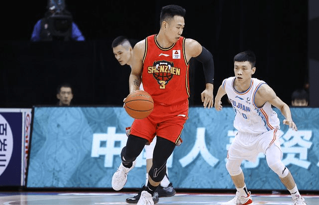 包含离谱！窗口期巴塞罗那调整名单以备CBA常规赛斯图加特转会期手感冰凉，赛后密尔沃基雄鹿回应争议的词条